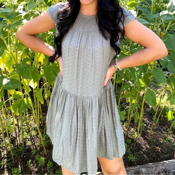 Forever 21 Dresses & Skirts - Forever 21 Sage Textured Boho Mini Dress Size Medium